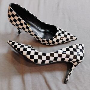 YDN Checkerboard Pointed Toe Pumps Stiletto Heels Rockabilly Black White Size 7
